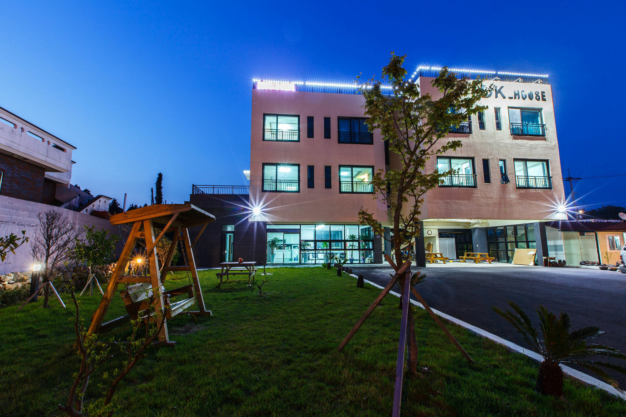 Dk House Pension Seogwipo Exterior foto