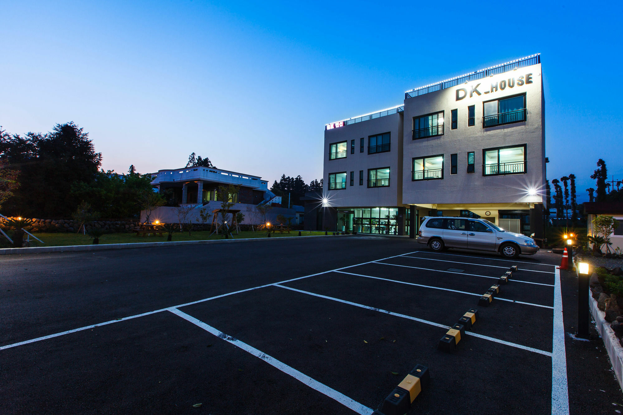 Dk House Pension Seogwipo Exterior foto
